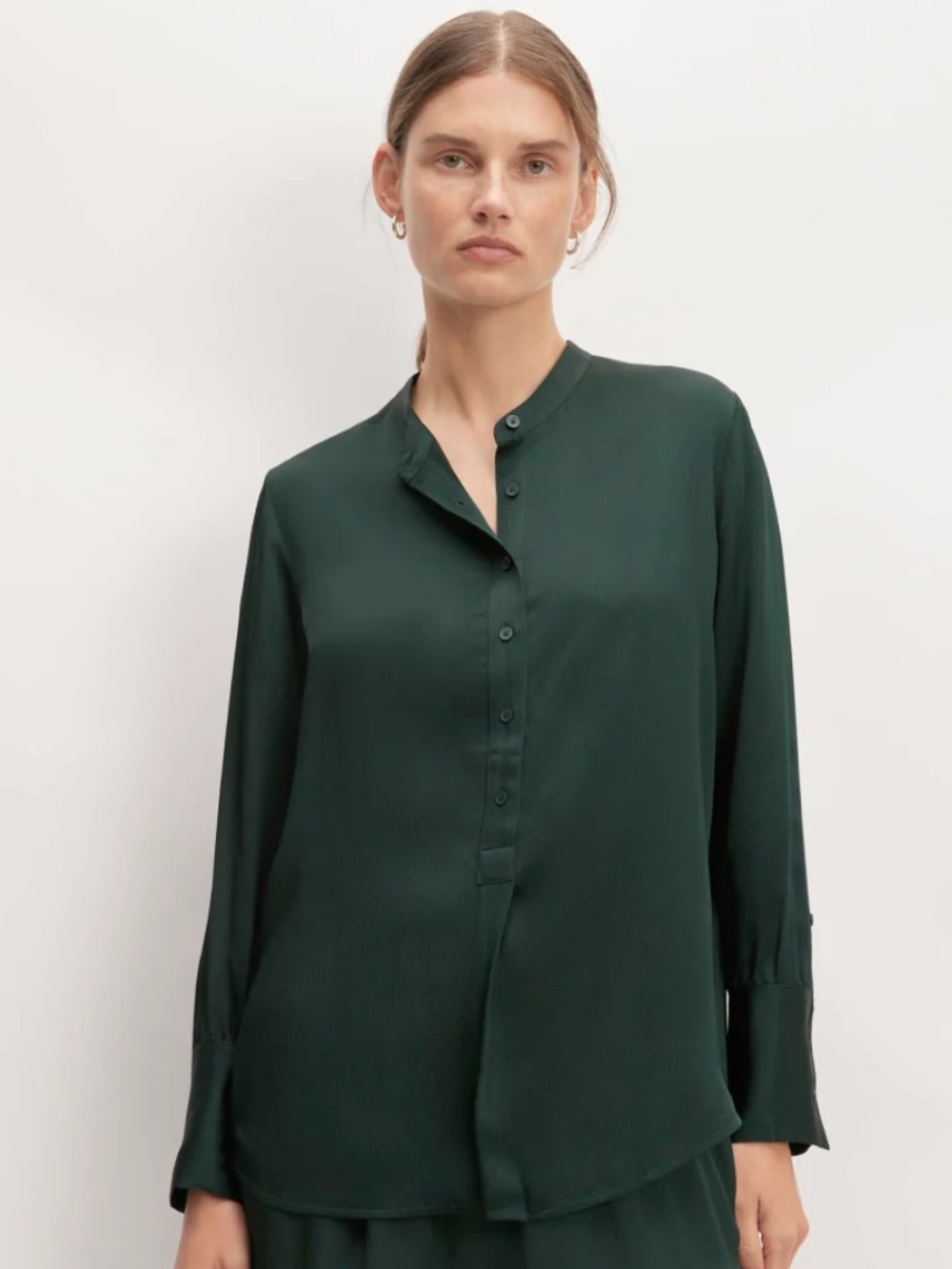 Everlane Hammered Satin Blouse in Scarab